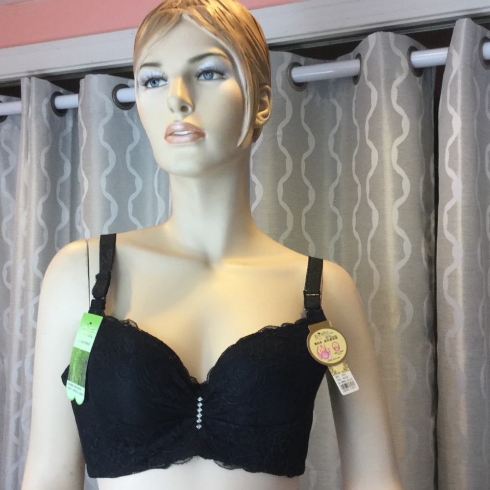 NWT Black Lace Padded Bra